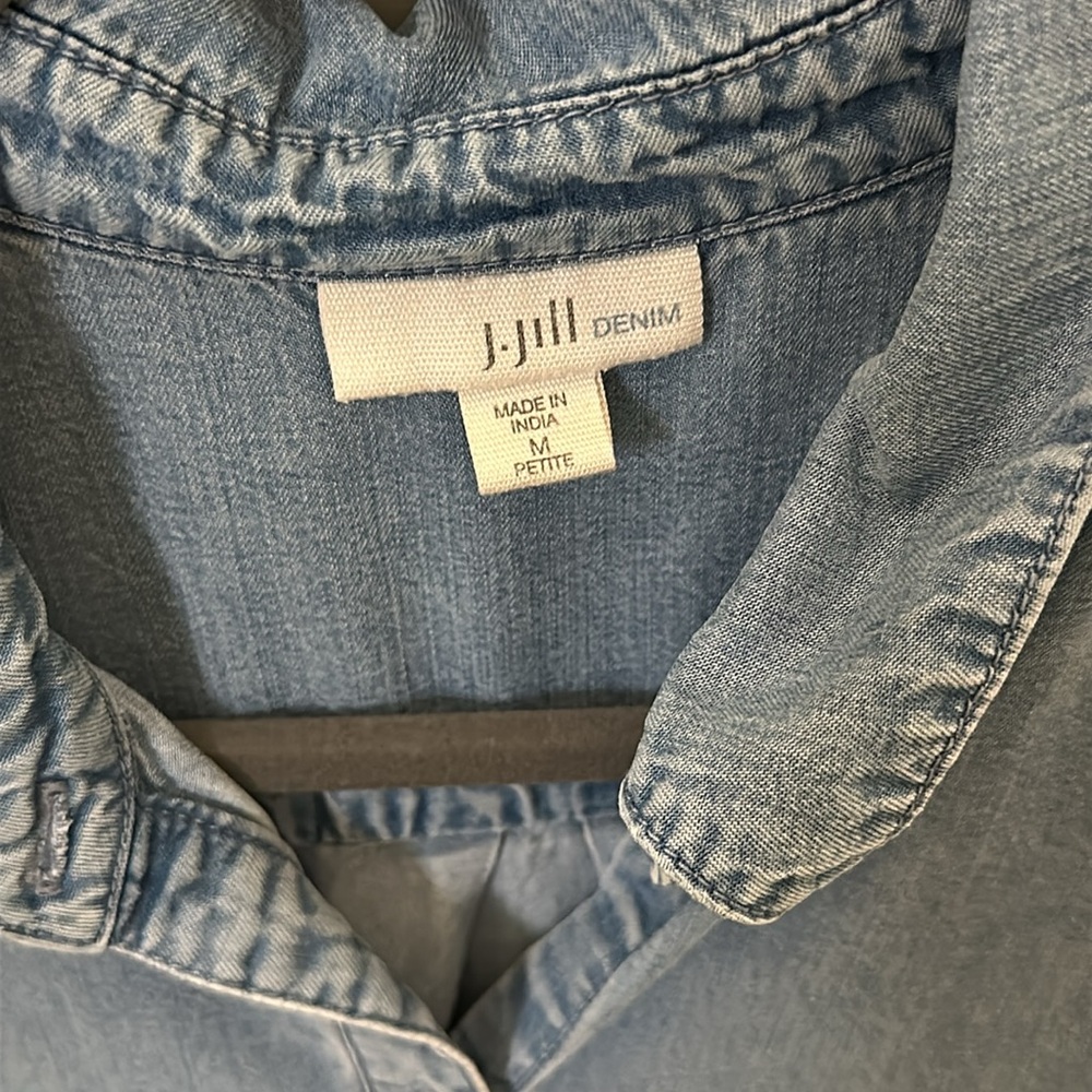 J Jill Demin Shirt, Medium Petite - Picture 2 of 3